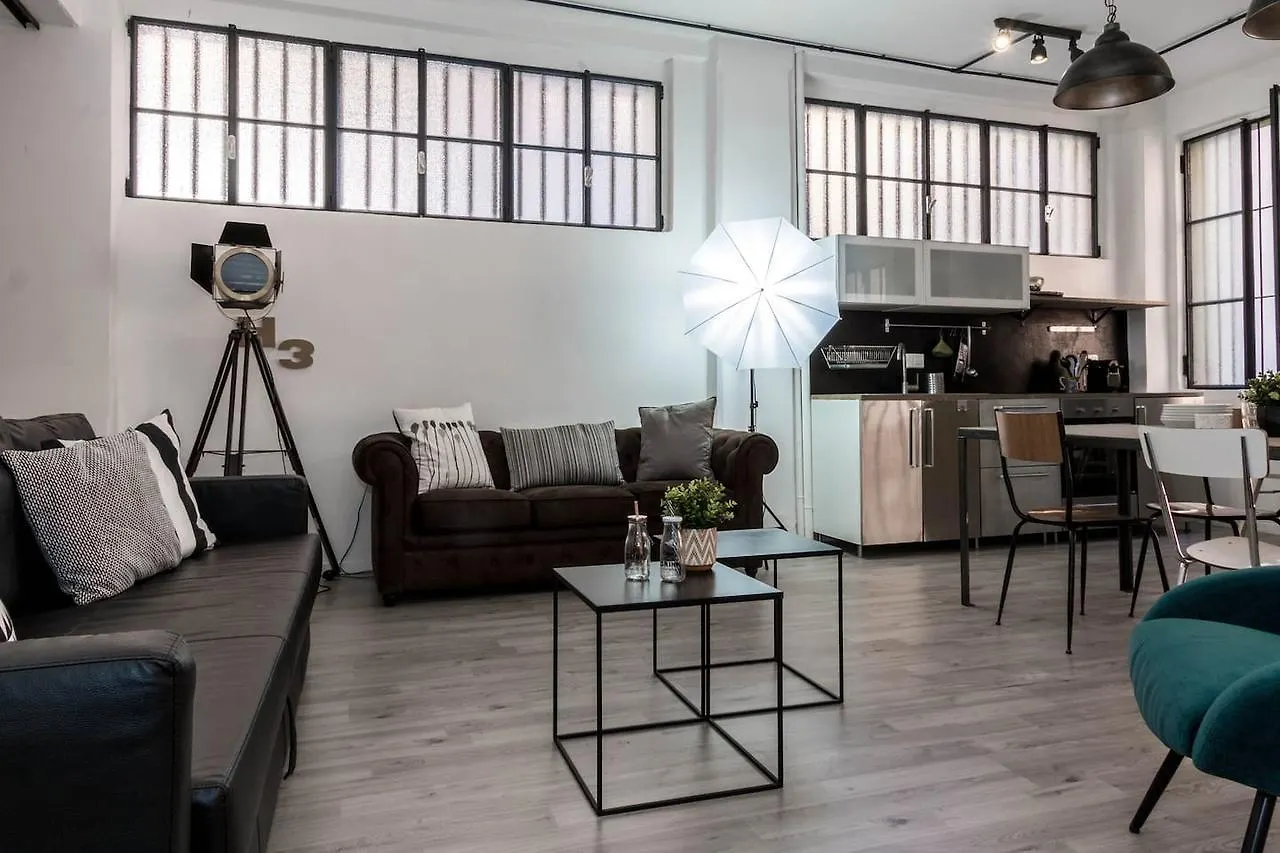 Joivy Exclusive Apt For 4 In Navigli Near Parks Mailand Apartment